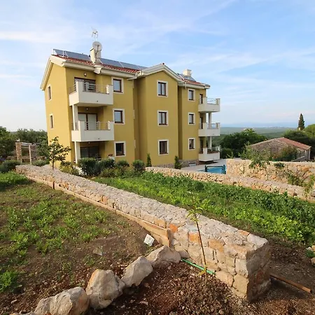 Apartment Salatic Krk Town