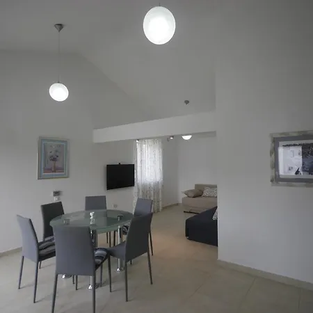 Apartment Salatic Krk Town