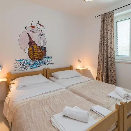 Salatic Apartment *